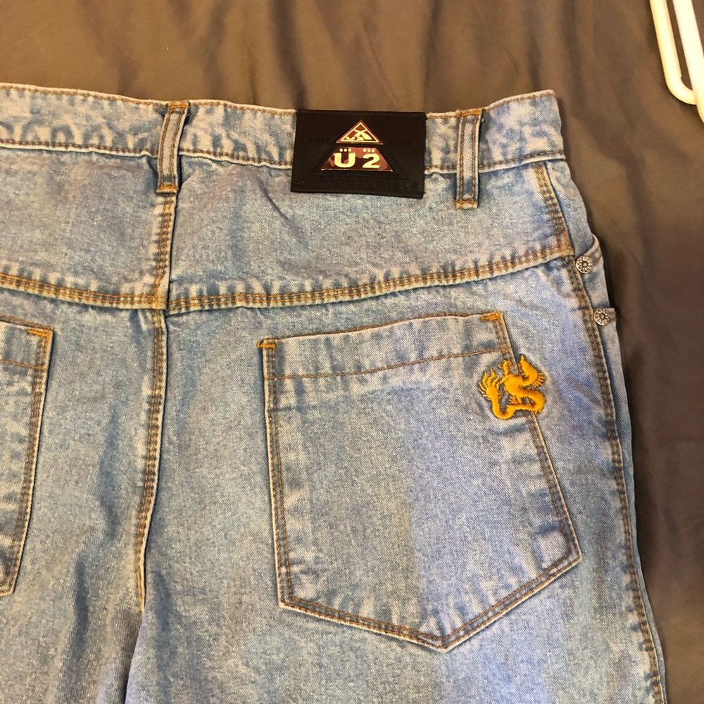 Retro light wash jeans